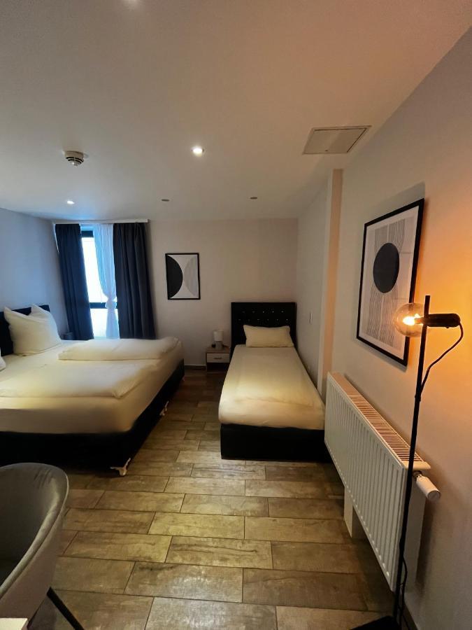 Mala Me Hotel Ганновер Экстерьер фото