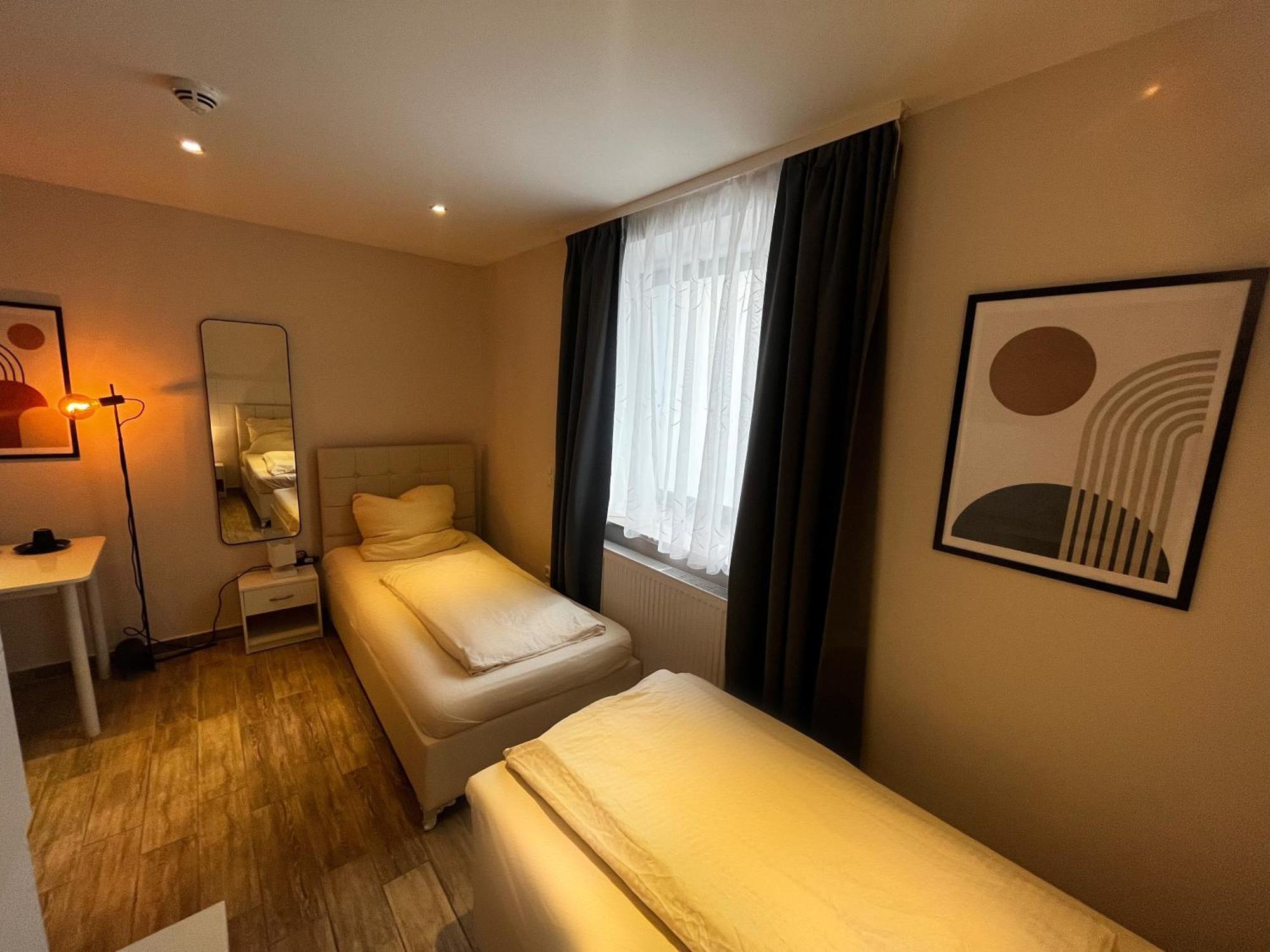 Mala Me Hotel Ганновер Экстерьер фото